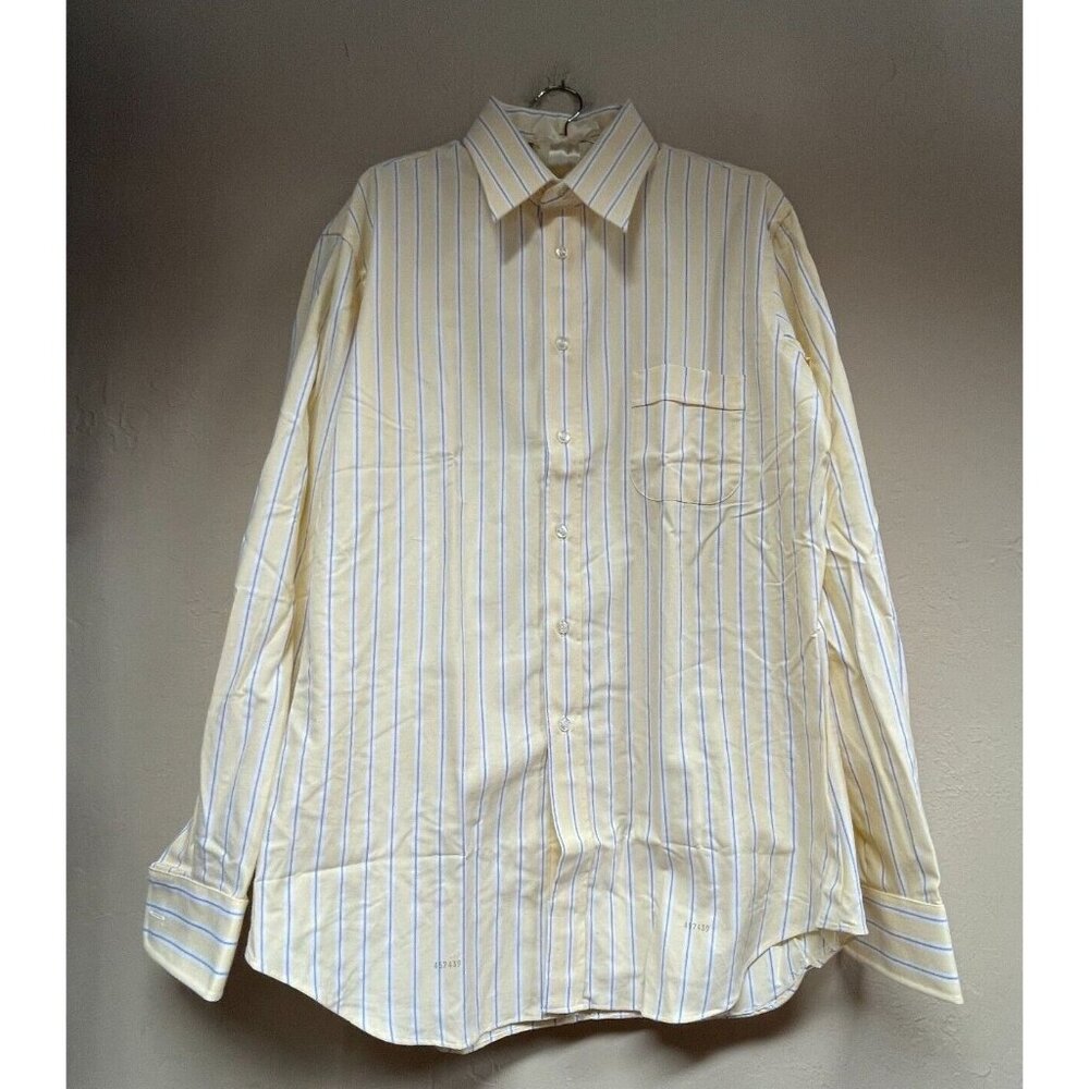 The Custom Shop Shirtmakers Men's White and Red Striped Button-Up Shirt Casual